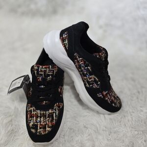 Women shoes